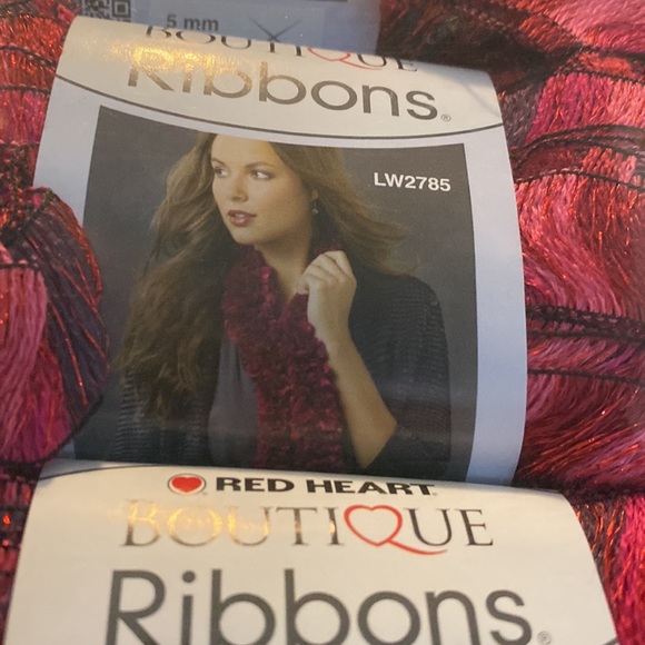 Ribbons - Picture 5 of 6